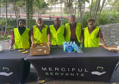 MCF volunteers providing meals to the homeless in Brisbane